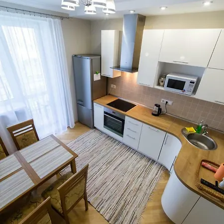 - Mayakovskogo 11 Apartament Mińsk
